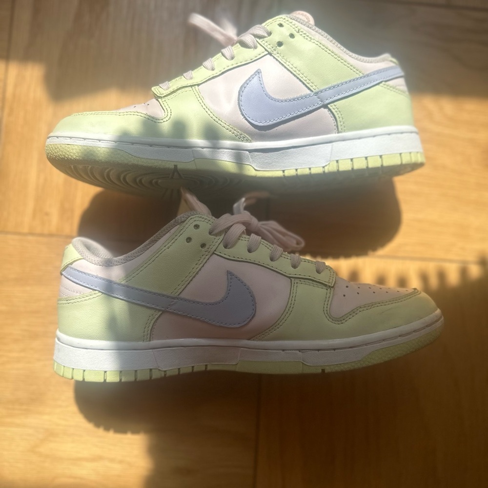 NIKE PASTEL DUNKS